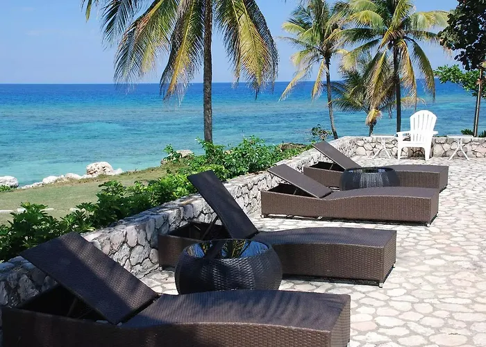 Hospitality Expert Cb5 Pool Chef Montego Bay
