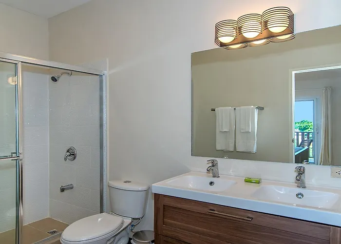 Apartment Hospitality Expert Cb5 Pool Chef